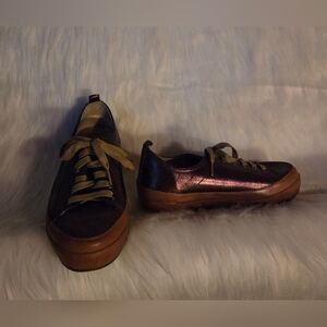 FitFlop Classic Lift Metallic Sneakers